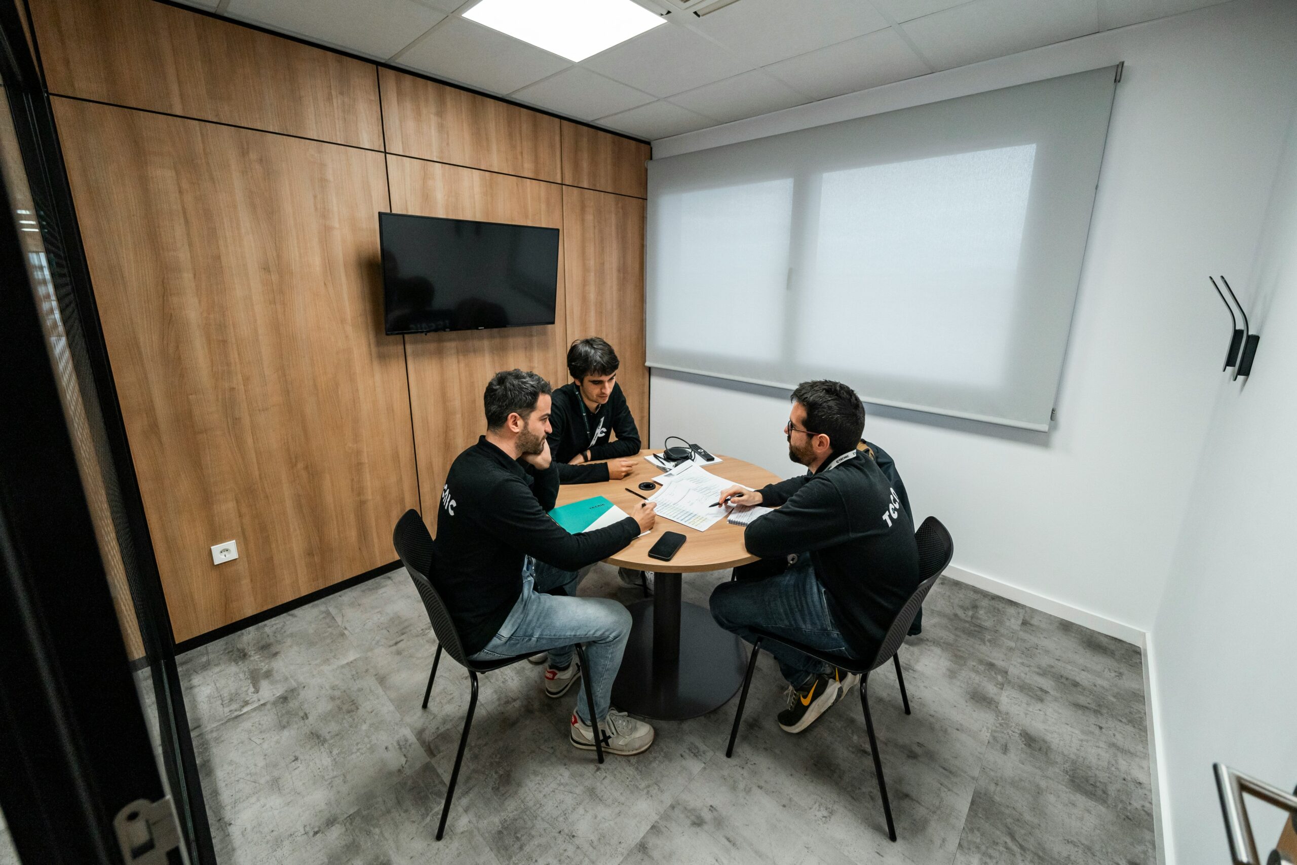 Client Communication: How Consulting Courses Can Transform Your Financial Tools and Apps Strategy