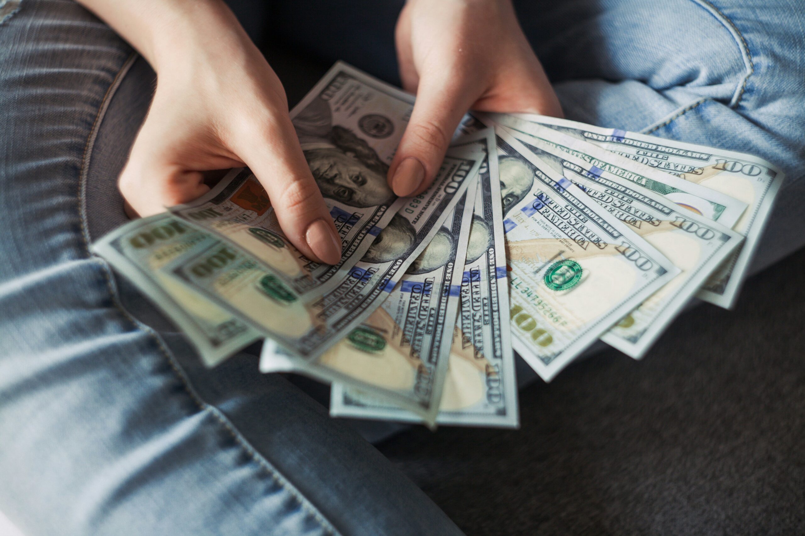 Unlocking Consulting Success: Top Financial Tools and Apps for Personal Finance Mastery
