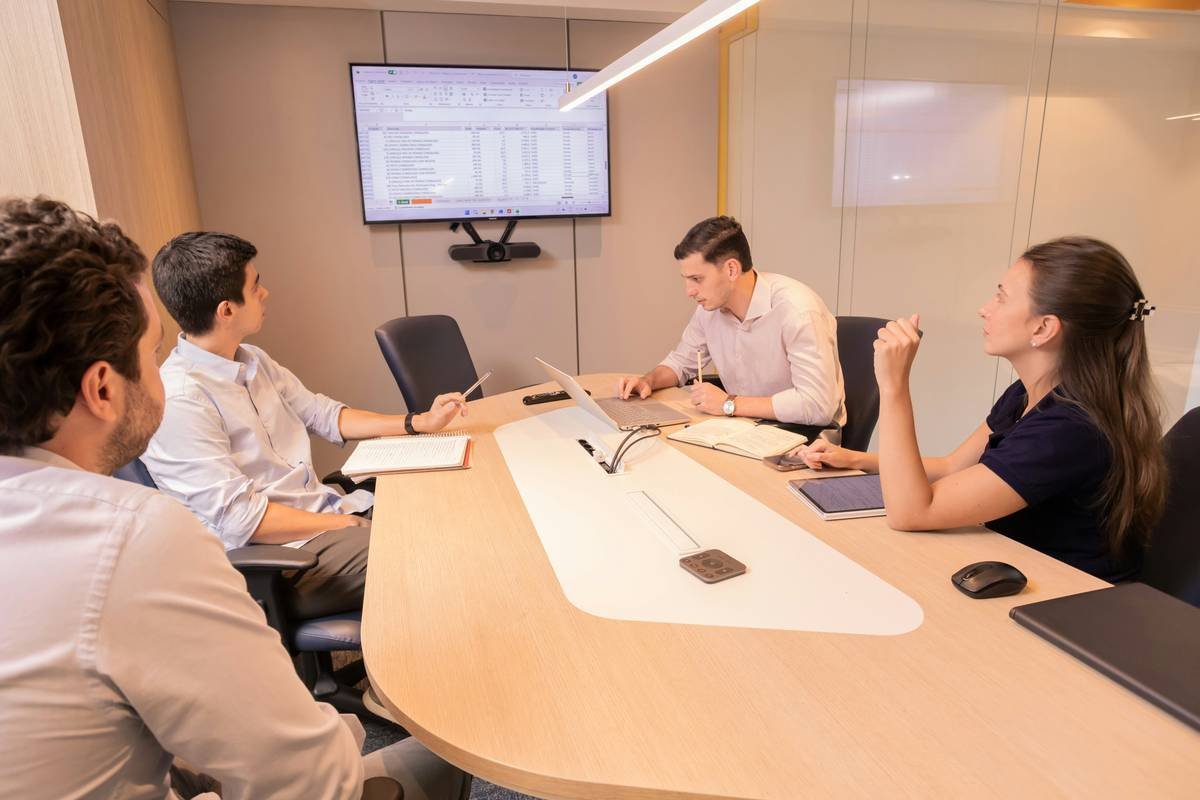 How to Unlock Real Growth with Consulting Case Review Insights