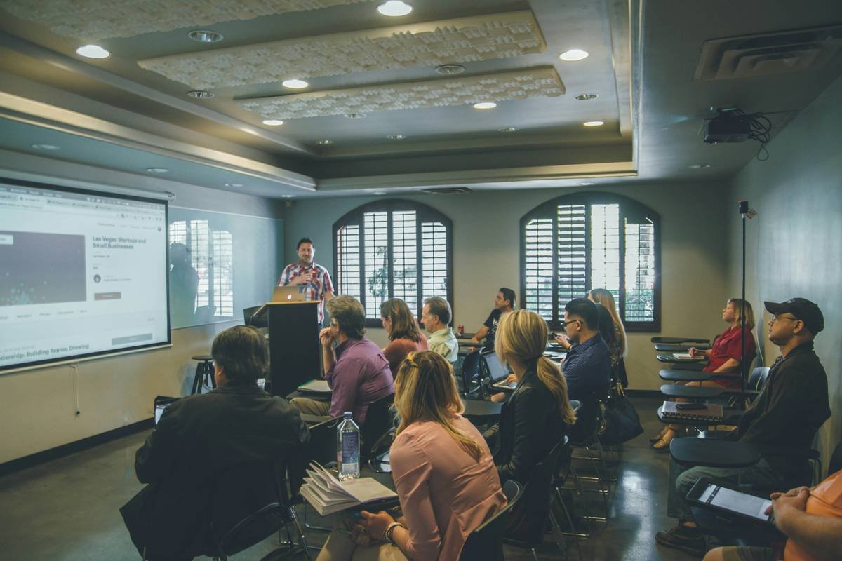 Why Your Consulting Course Isn’t Scaling—And How Business Growth Skills Can Fix It