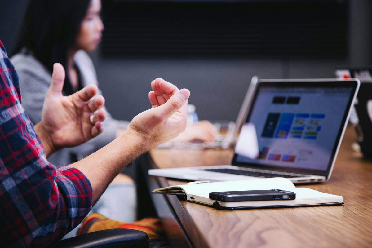 Why Most Client Consulting Courses Fail—And the Few That Actually Work