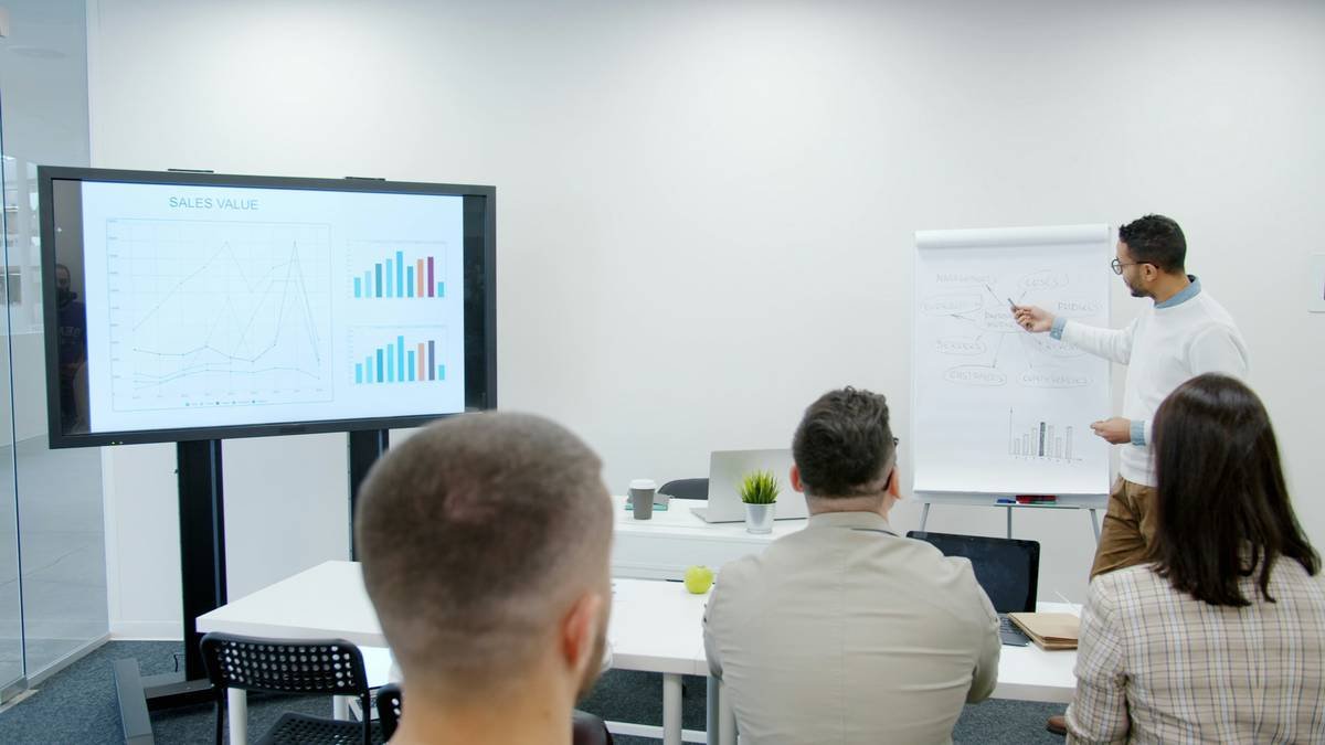 marketing consulting courses showing dashboard analytics and client pipeline metrics